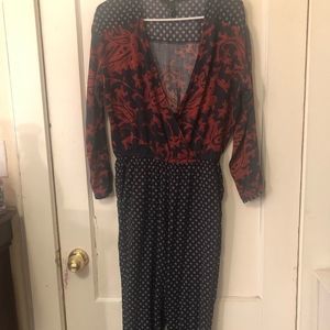 H&M printed deep v skinny leg jumpsuit sz 6